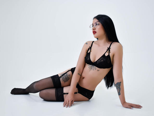 MartinaLoween - Sexe cam en vivo - 9103300