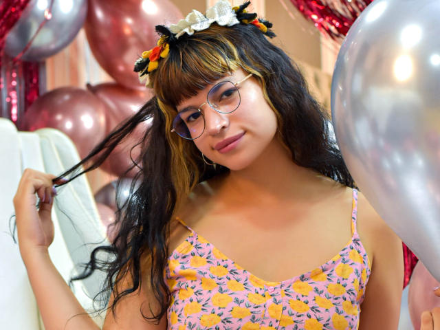 MarlaColins - Live porn &amp; sex cam - 9104868