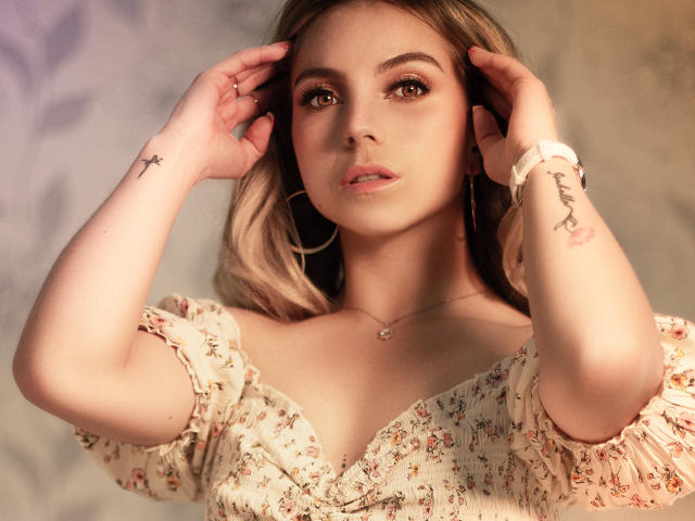 MiaRosee - Sexe cam en vivo - 9115880