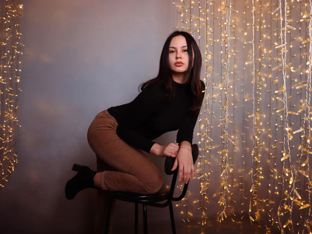 AmeliaAsian - Sexe cam en vivo - 9120284