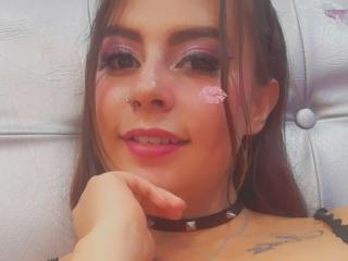 Ameliestorne - Live sex cam - 9121712