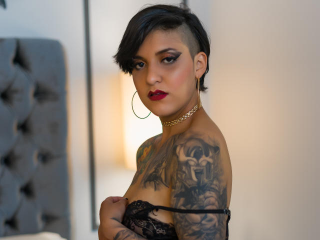 LissAvella - Live Sex Cam - 9131276