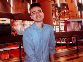 AlexKinter - сексуальная веб-камера в реальном времени - 9134656