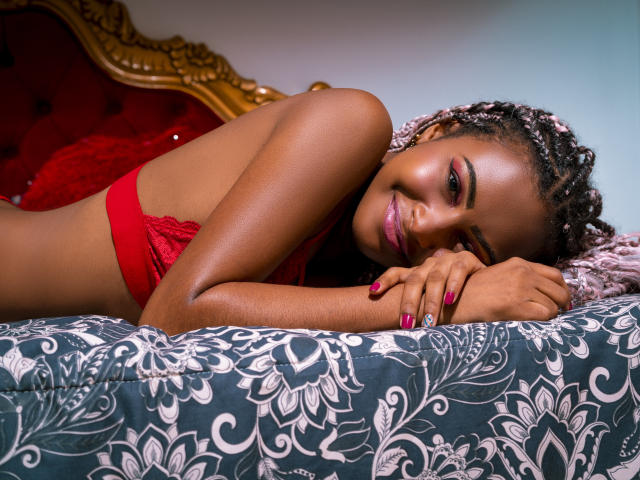 SusieBonet - Élő pornó és szexkamera - 9134836