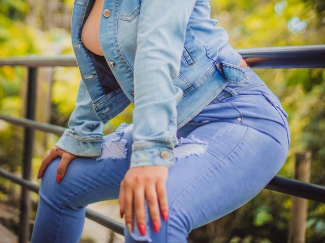 EmilyBrrown - Camera khiêu dâm &amp; quyến rũ trực tiếp - 9152532