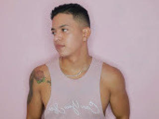 IsaacBlade - сексуальная веб-камера в реальном времени - 9172512