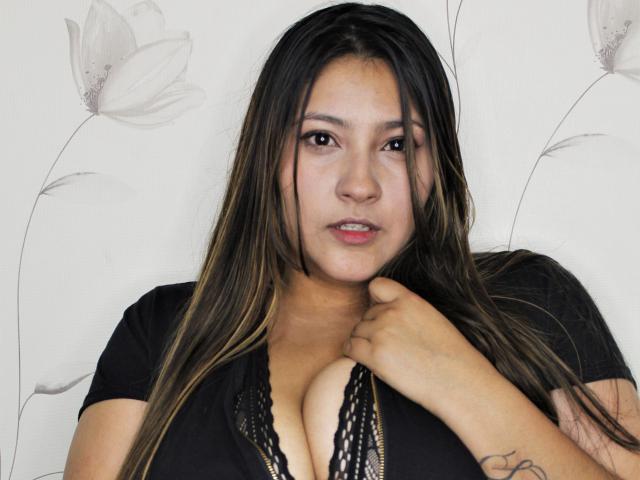CharlotteRaziel - Live sexe cam - 9175808