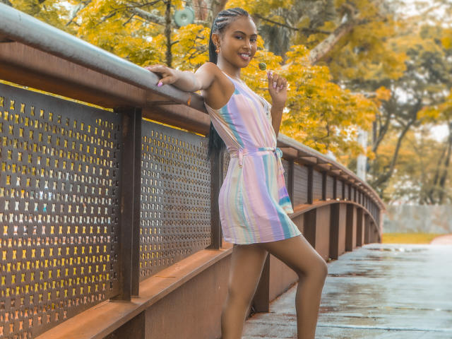 SusieBonet - Élő pornó és szexkamera - 9199296