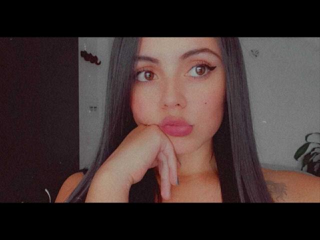 LucyLowleys - Sexe cam en vivo - 9211184