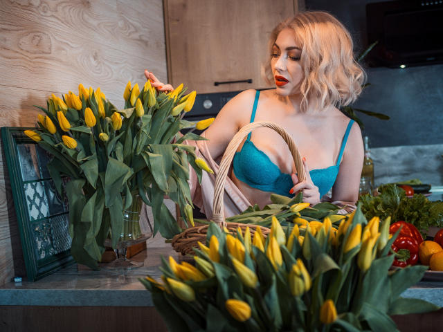 LaliFairy - Live sex cam - 9220544