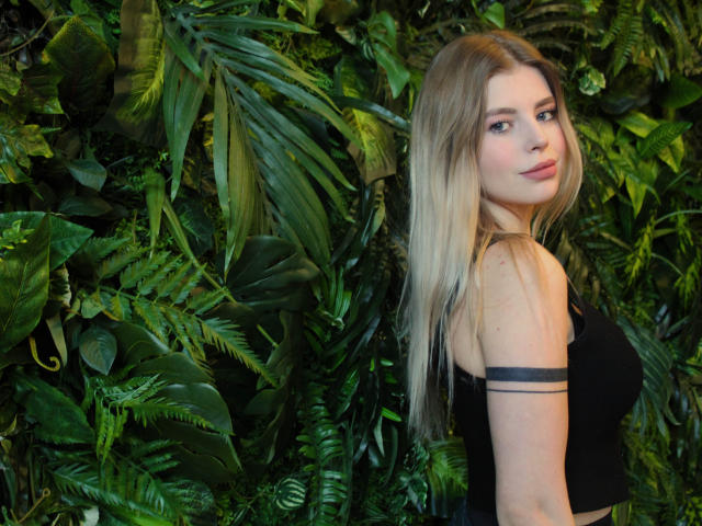 BettyByrd - Live sex cam - 9222296