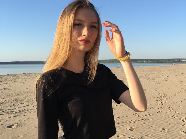 SilviaDavis - Sexe cam en vivo - 9226336