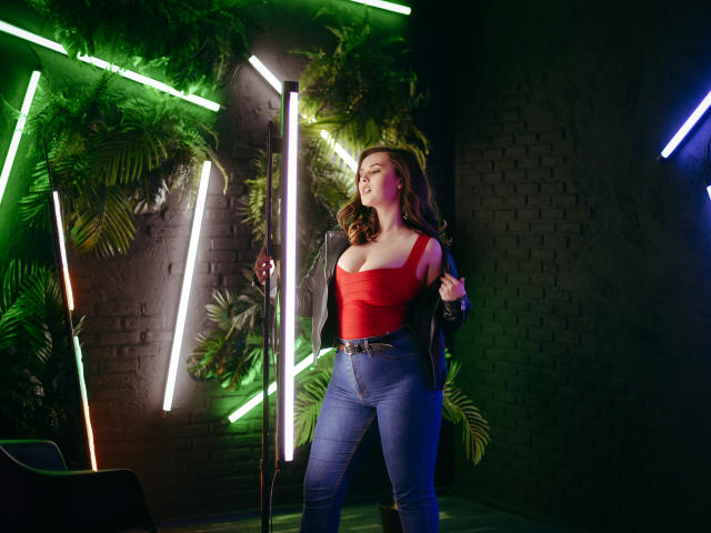 MonikaLebrun - сексуальная веб-камера в реальном времени - 9231692