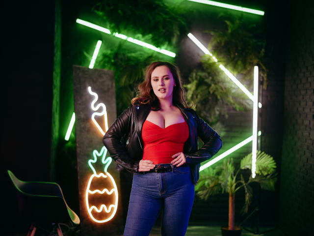 MonikaLebrun - сексуальная веб-камера в реальном времени - 9231704