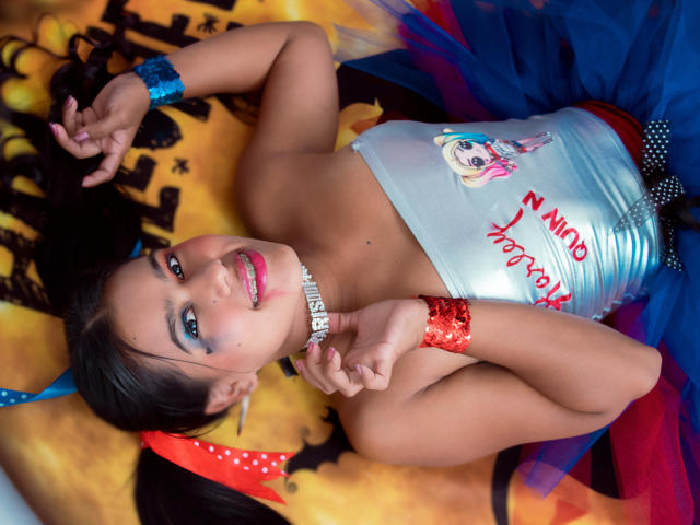 ArianaSuarez - Sexe cam en vivo - 9235816