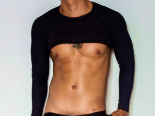 IsaacBlade - Live porn &amp; sex cam - 9236660