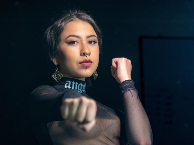 IsabellaCavani - Sexe cam en vivo - 9238428
