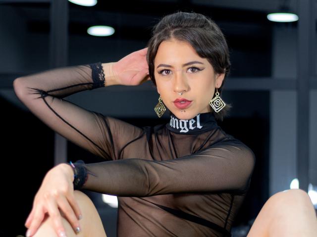 IsabellaCavani - Sexe cam en vivo - 9238444