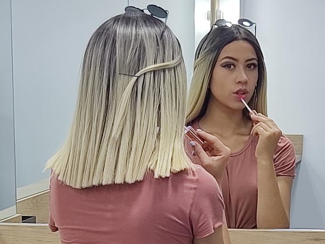 IsabellaCavani - Live sex cam - 9238640