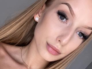 NicoleCarpintero - Live sex cam - 9257412