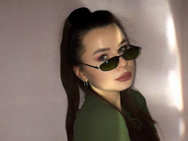 ClaraFancy - ライブポルノ&amp;セックスカム - 9301800