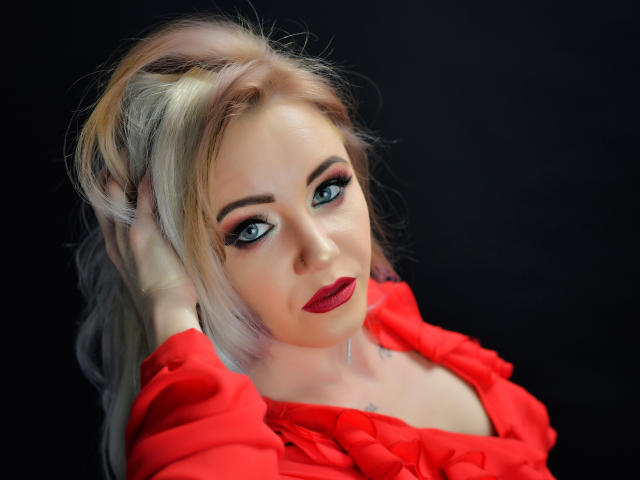 NickyBlues - Live porn &amp; sex cam - 9308096