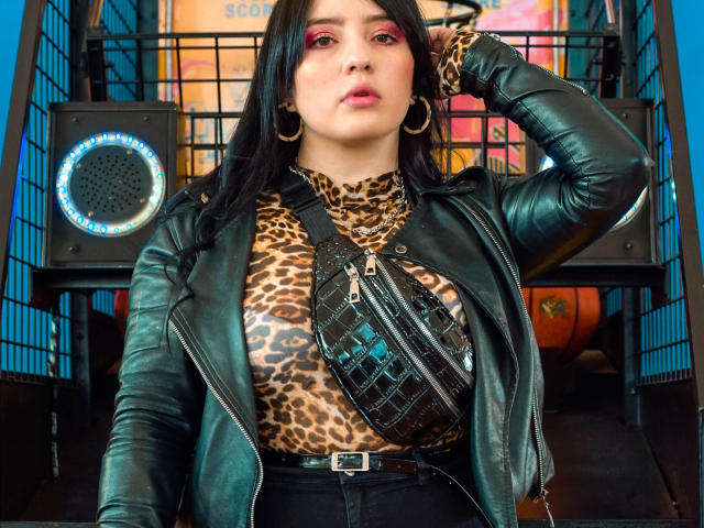 EmelyRose - Live Sex Cam - 9320712