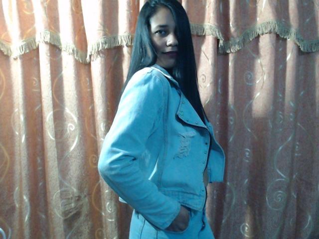 PauletteLove - Live sex cam - 9324456