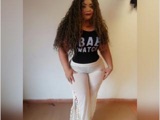 MichelleSmerald - Live sex cam - 9327672