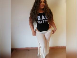 MichelleSmerald - Live sex cam - 9327700