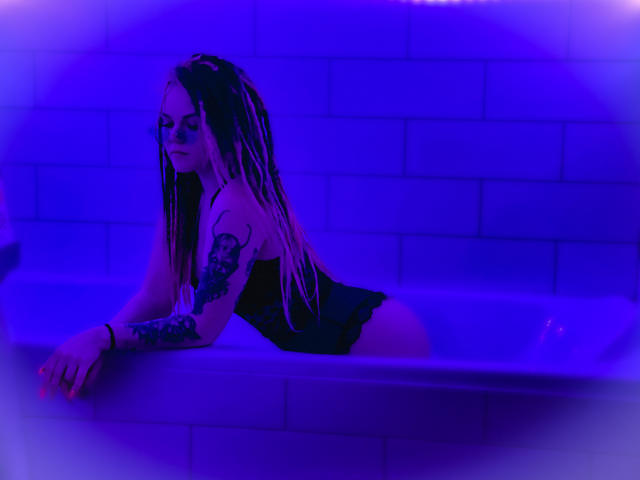 KerryBlair - Live sex cam - 9336204