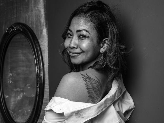 ElyaQuinn - Camera khiêu dâm &amp; quyến rũ trực tiếp - 9347164