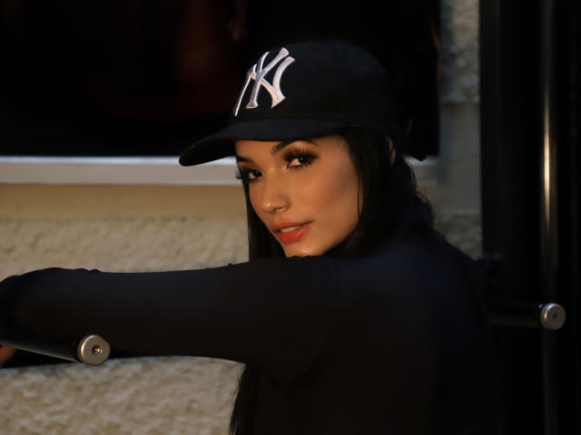 GinaSsimons - Sexe cam en vivo - 9353124