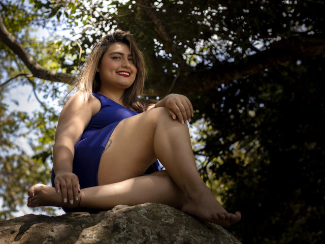 EmilycarsonX - Sexe cam en vivo - 9358588