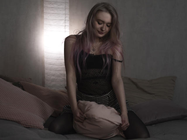 LeonaSmoll - Live sex cam - 9364996