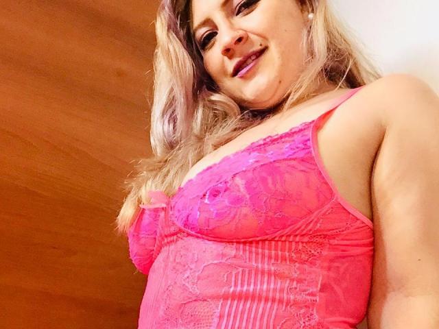 lexiehunter - Live porn &amp; sex cam - 9379152