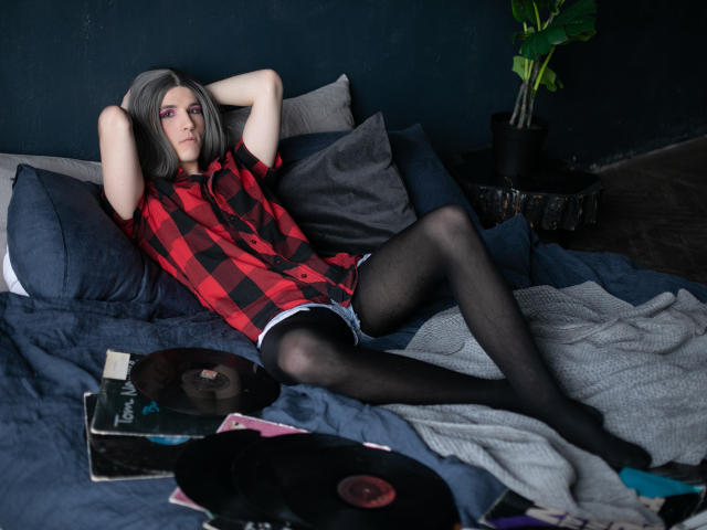 HelenSpellman - Live porn &amp; sex cam - 9386420