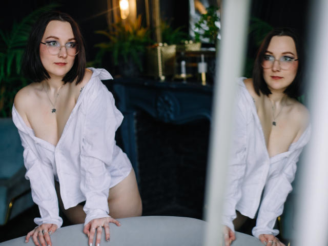 WinonaCooper - Sexe cam en vivo - 9402472