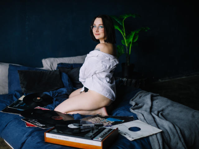 WinonaCooper - Live sex cam - 9402556