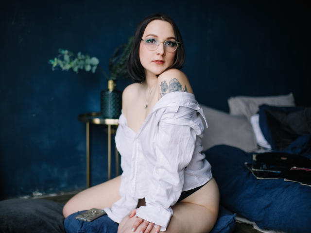 WinonaCooper - Sexe cam en vivo - 9402600