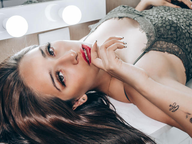 IsabellaCoween - Camera khiêu dâm &amp; quyến rũ trực tiếp - 9405900