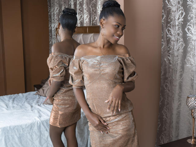 AlanaPatel - сексуальная веб-камера в реальном времени - 9411892