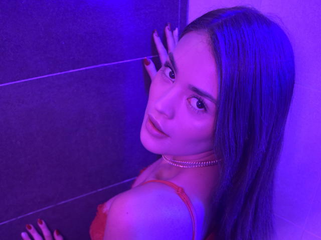 AmelieeBaudin - Camera khiêu dâm &amp; quyến rũ trực tiếp - 9412940