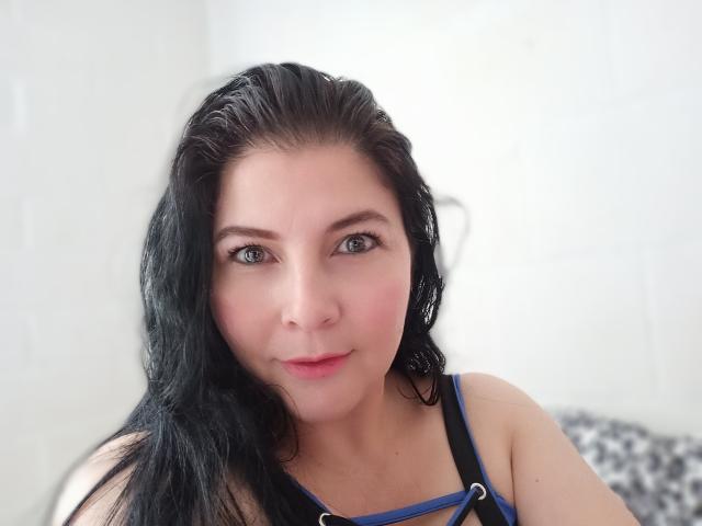 BibiRodriguez - Sexe cam en vivo - 9417736