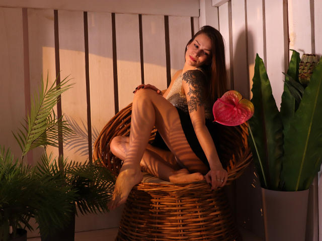 AlexiaBlack - Sexe cam en vivo - 9422304