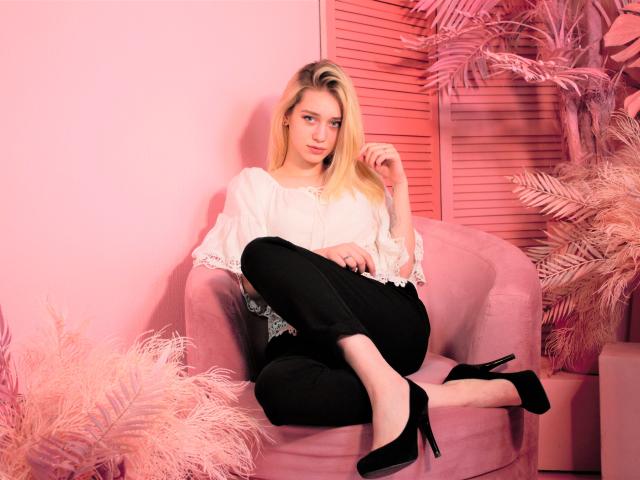 MilaGilbert - Live porn &amp; sex cam - 9423424