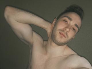 BadLiveMan - Live sexe cam - 9424116