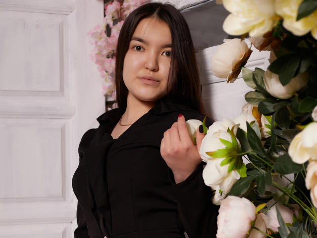 LauraSharm - Live porn &amp; sex cam - 9426056