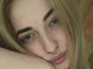 ShePerfect - Live sex cam - 9426120