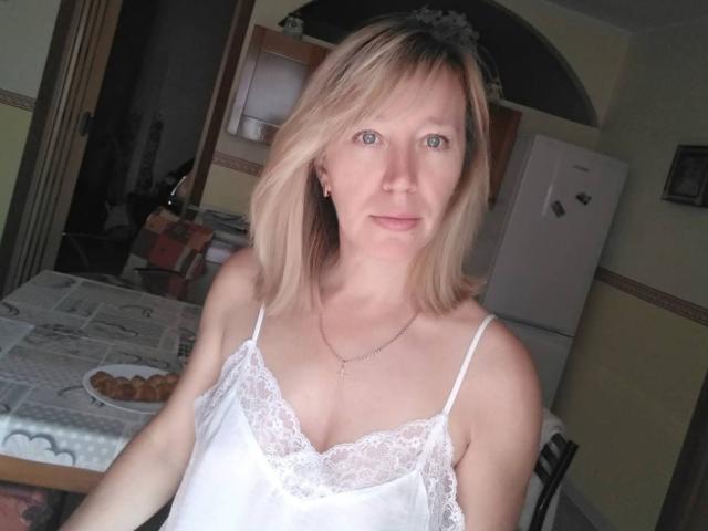 ElenaSole - Live sexe cam - 9433108